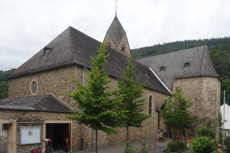 Die Drei Heiligen Madeln Tour Bewegte Kirche